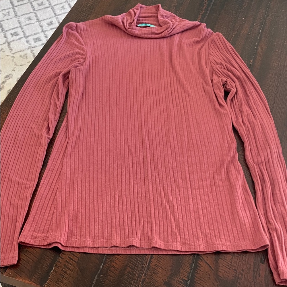 Ribbed Mock Neck Long Sleeve Top in Rose